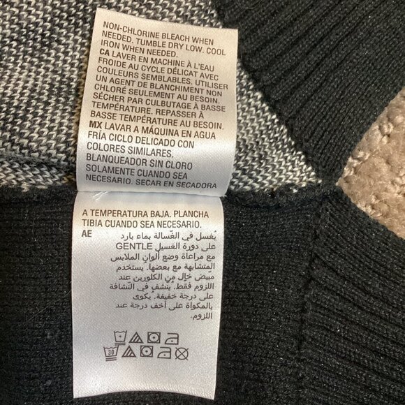 Charter Club Houndstooth Sweater Sz PM Black White Red #319C - Picture 9 of 10